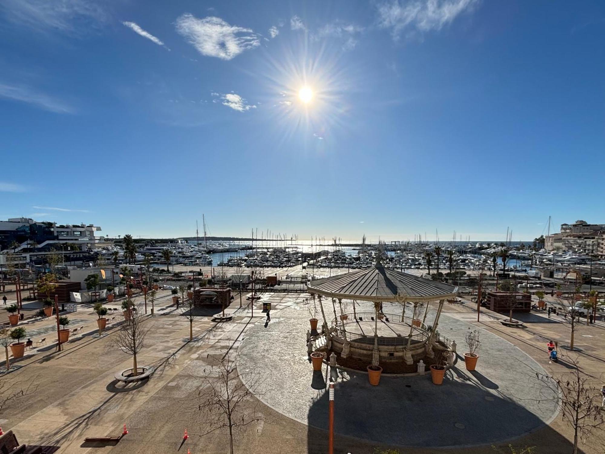 Cannes : Agreable Et Lumineux Appartement Vue Mer ภายนอก รูปภาพ